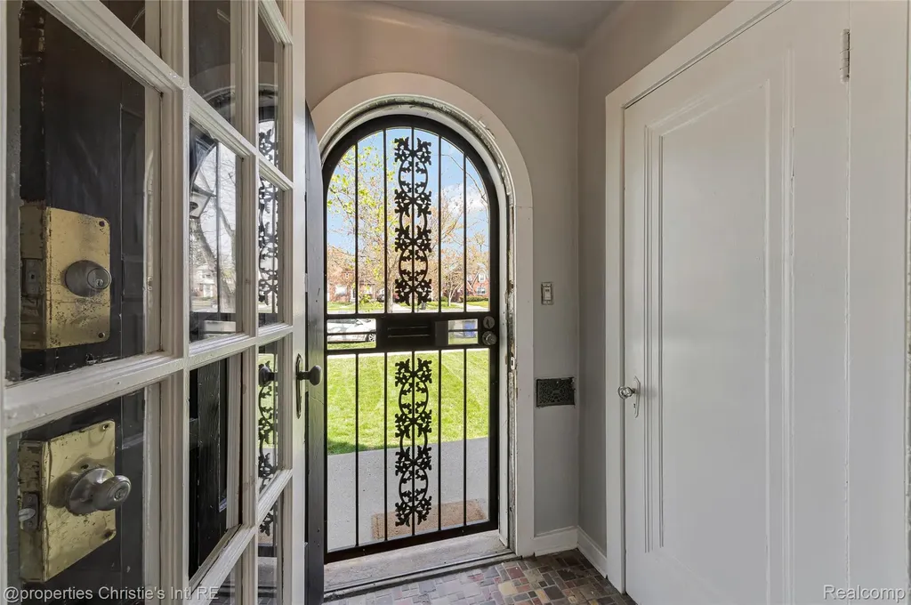 16924 Chandler Park Drive Detroit City MI 48224