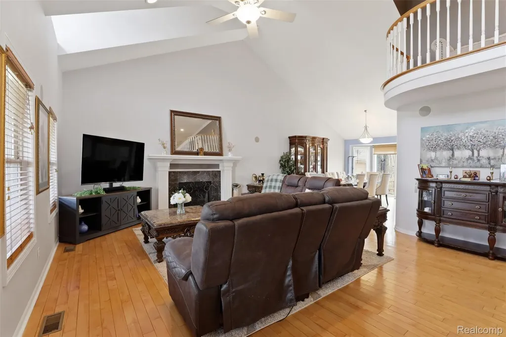 54638 Beacon Cove Circle New Baltimore City MI 48047