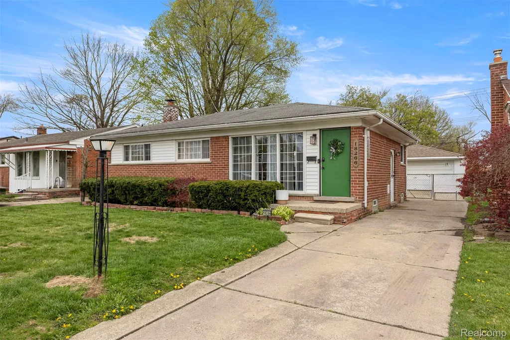 18266 Macarthur Street Redford Charter Township MI 48240