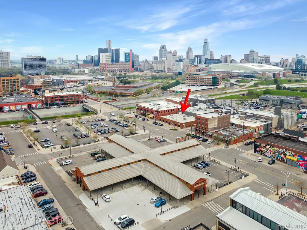 2489 Russell Street Detroit City MI 48207