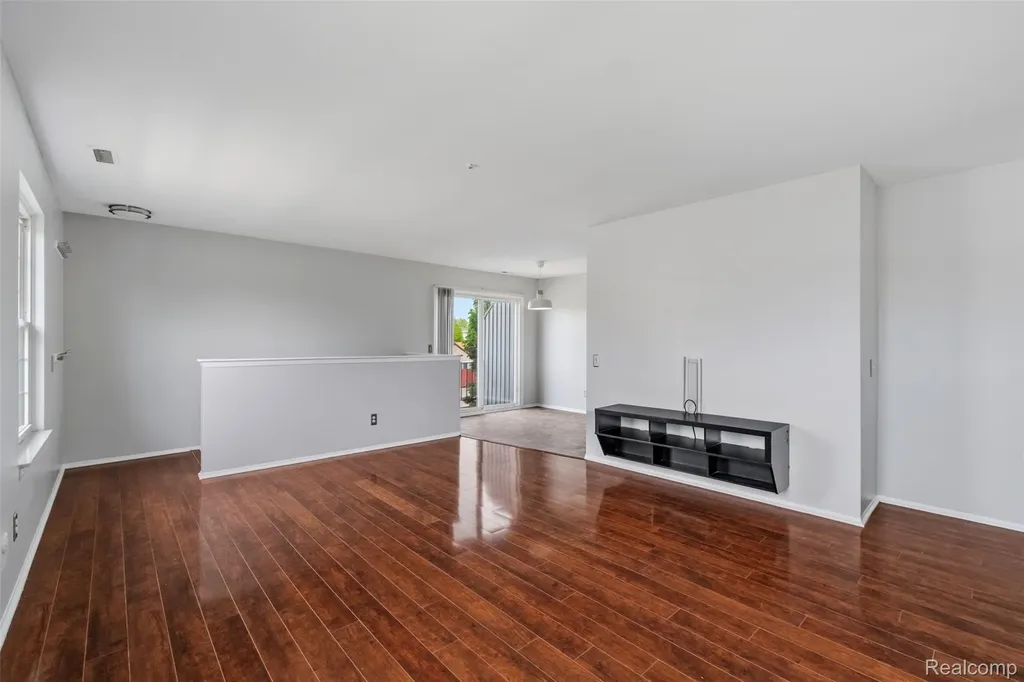 42564 Saratoga Road Canton Charter Township MI 48187