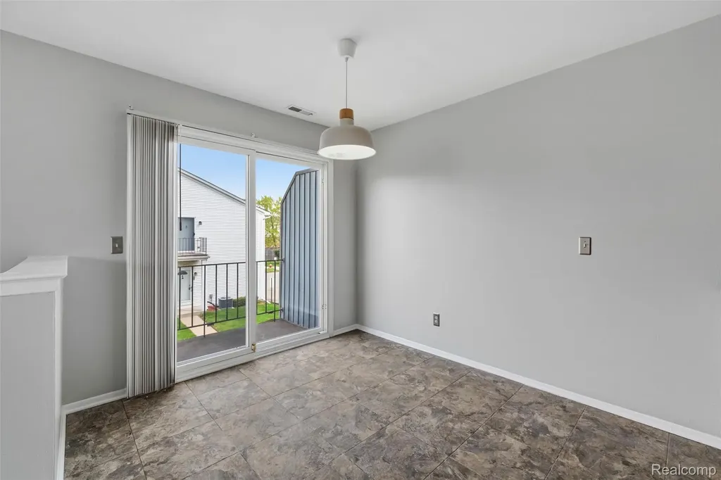 42564 Saratoga Road Canton Charter Township MI 48187