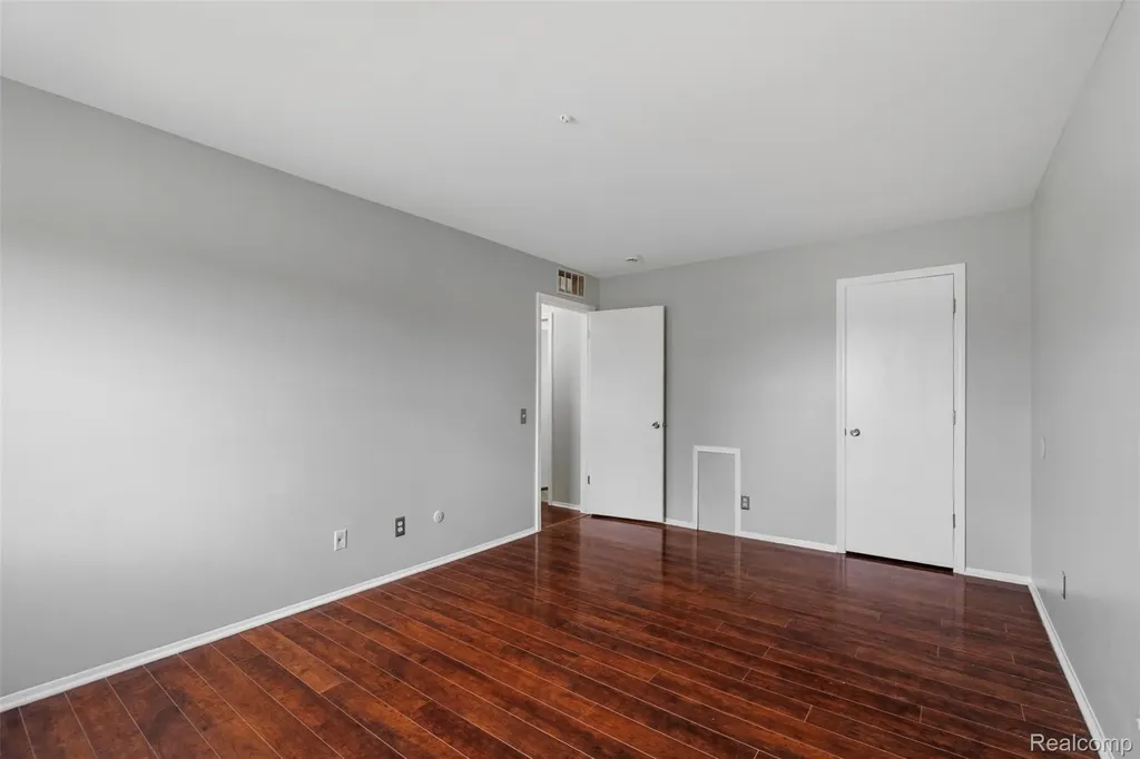 42564 Saratoga Road Canton Charter Township MI 48187