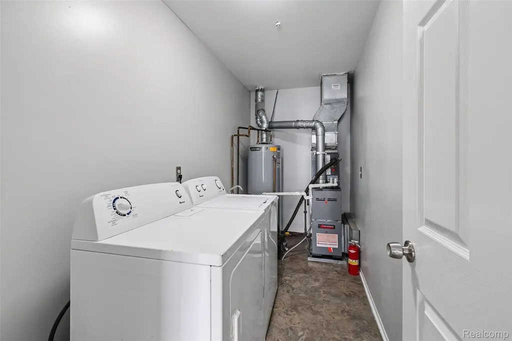 42564 Saratoga Road Canton Charter Township MI 48187
