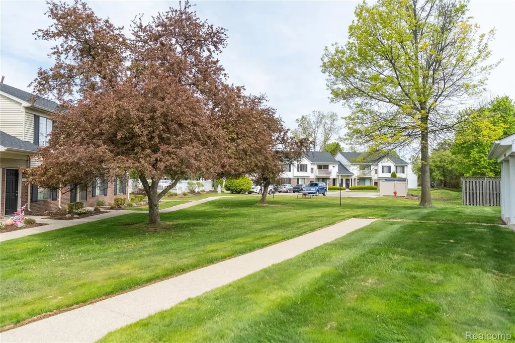 42564 Saratoga Road Canton Charter Township MI 48187