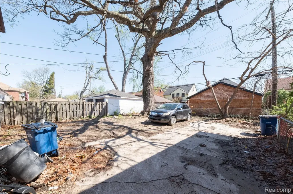 19970 Stratford Road Detroit City MI 48221