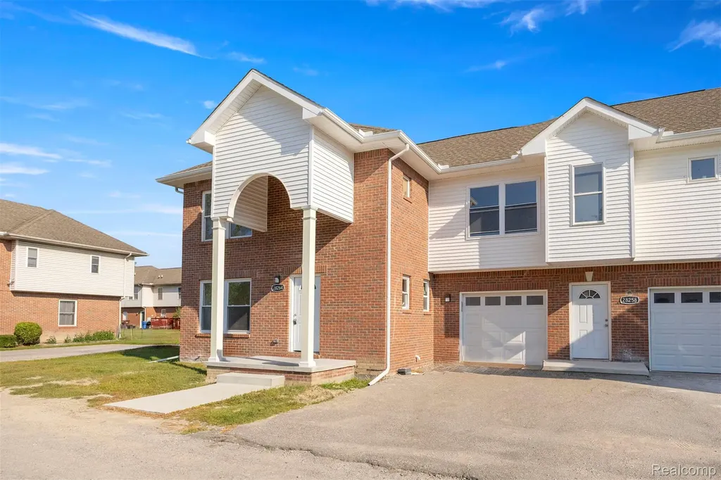 28264 Fortson Lane Inkster City MI 48141