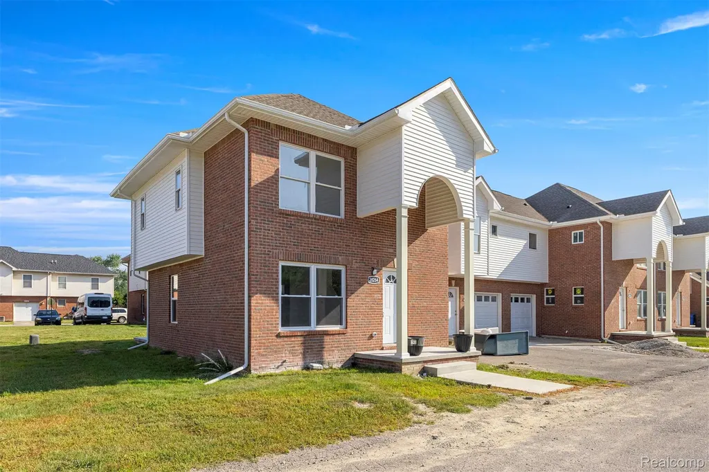 28264 Fortson Lane Inkster City MI 48141