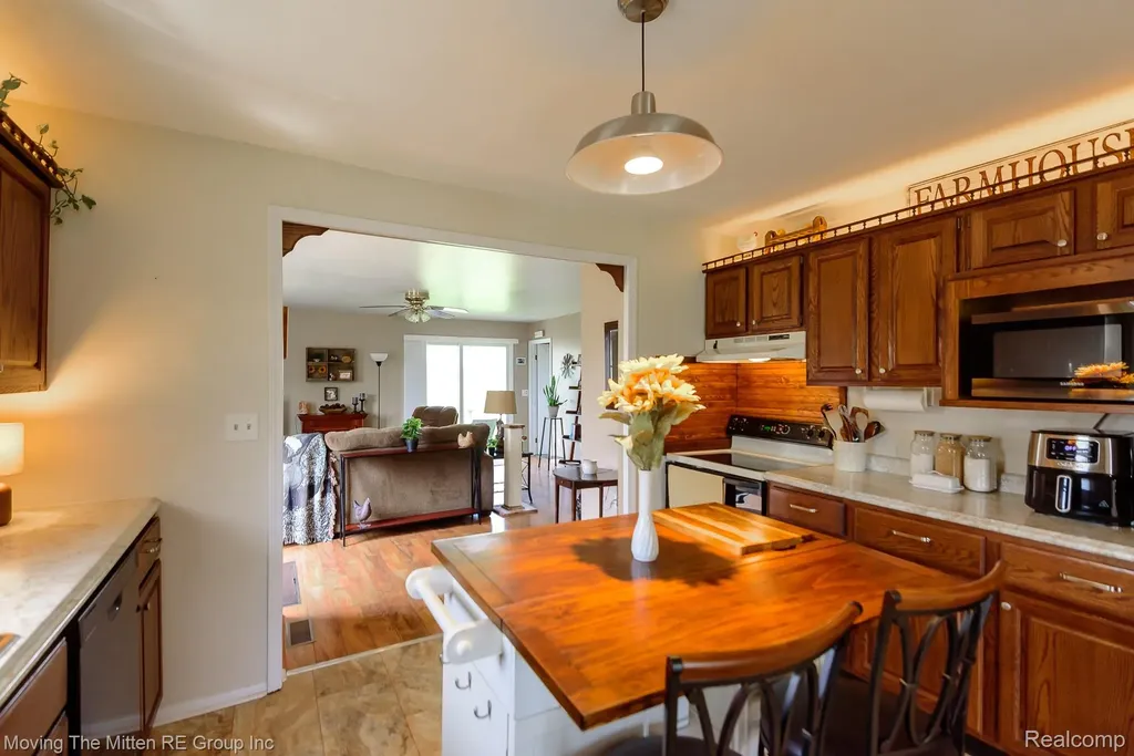 9260 Pitman Road Augusta Charter Township MI 48197