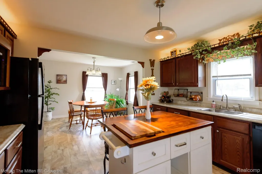 9260 Pitman Road Augusta Charter Township MI 48197