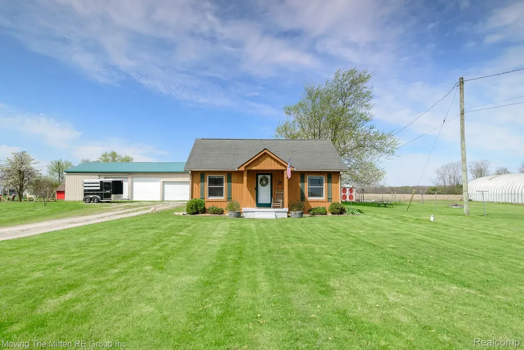 9260 Pitman Road Augusta Charter Township MI 48197