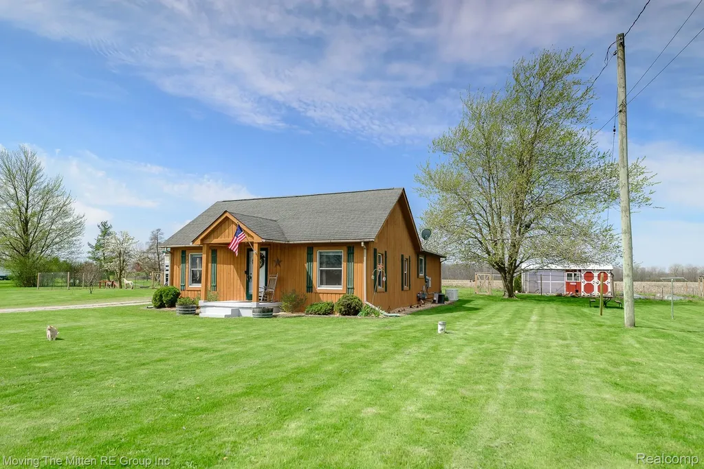 9260 Pitman Road Augusta Charter Township MI 48197