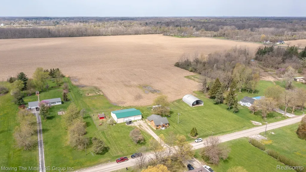 9260 Pitman Road Augusta Charter Township MI 48197