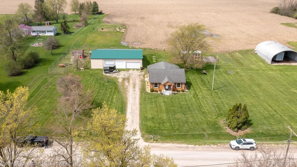 9260 Pitman Road Augusta Charter Township MI 48197