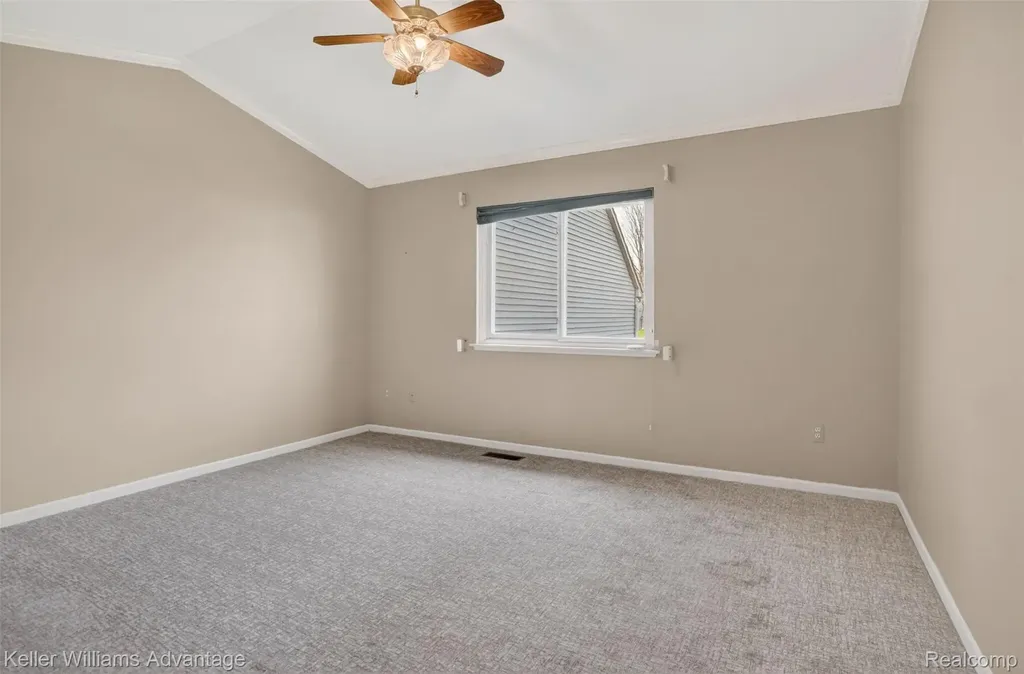 761 Knollwood Circle South Lyon City MI 48178