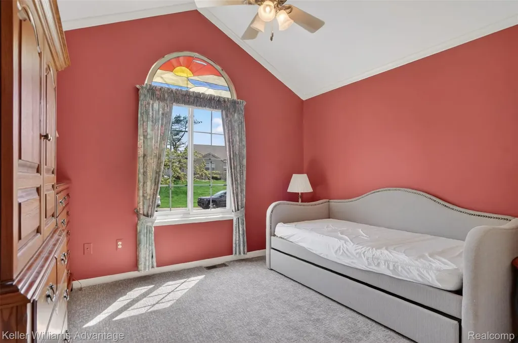 761 Knollwood Circle South Lyon City MI 48178
