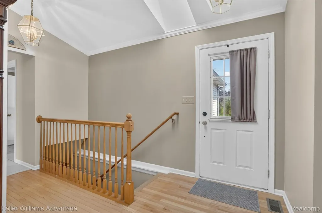 761 Knollwood Circle South Lyon City MI 48178