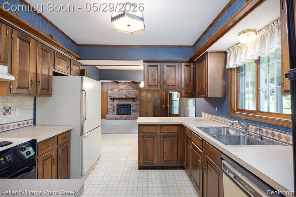 68574 Appleview Drive Washington Township MI 48095
