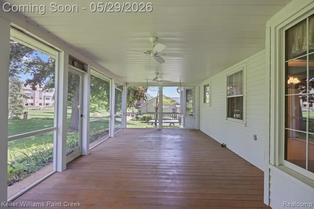 68574 Appleview Drive Washington Township MI 48095