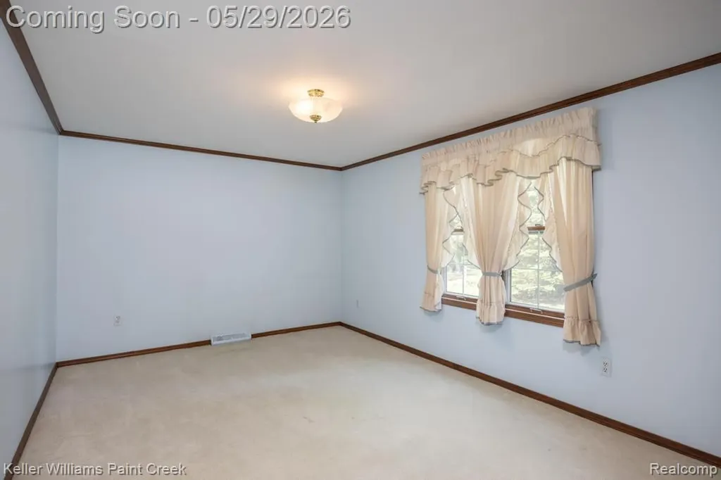 68574 Appleview Drive Washington Township MI 48095