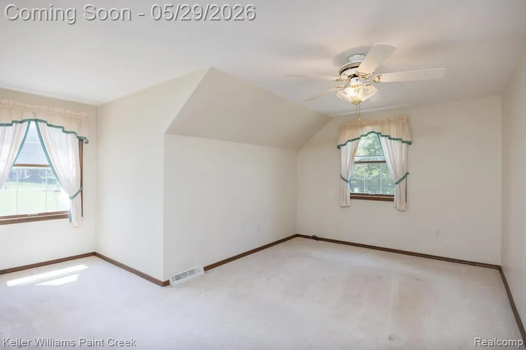 68574 Appleview Drive Washington Township MI 48095