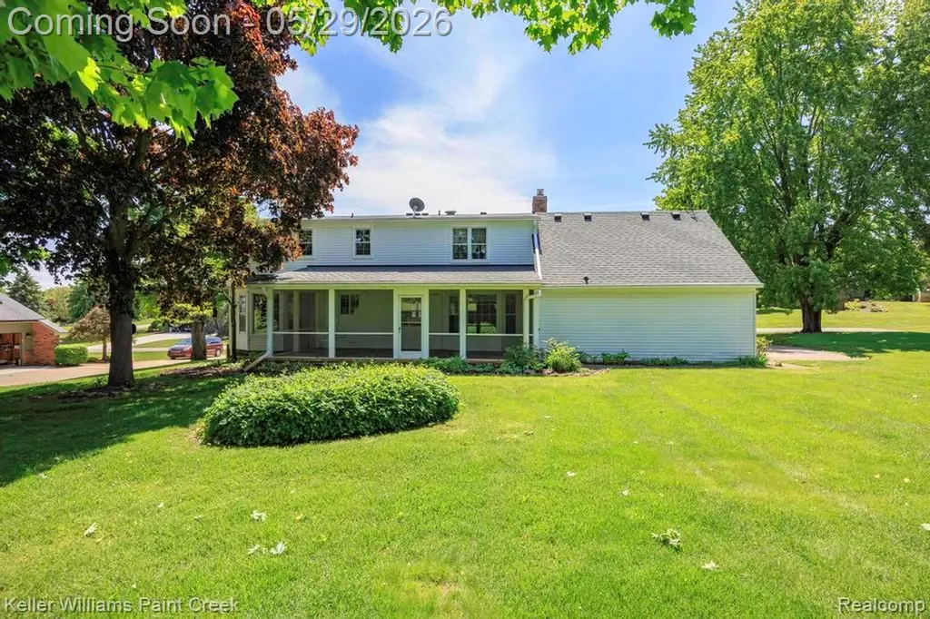 68574 Appleview Drive Washington Township MI 48095