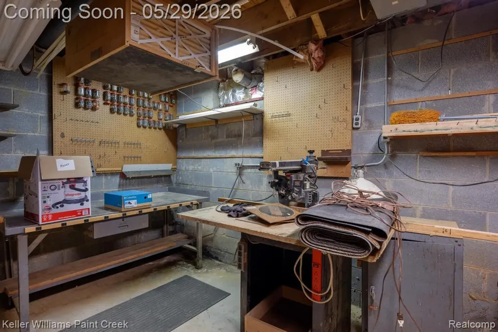 68574 Appleview Drive Washington Township MI 48095