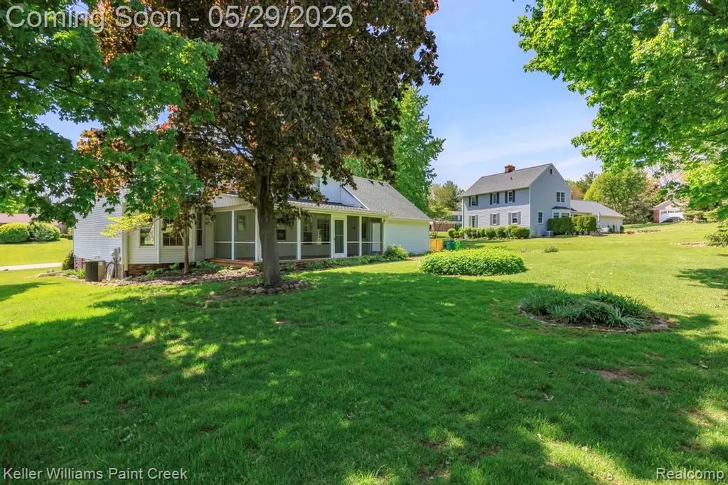 68574 Appleview Drive Washington Township MI 48095