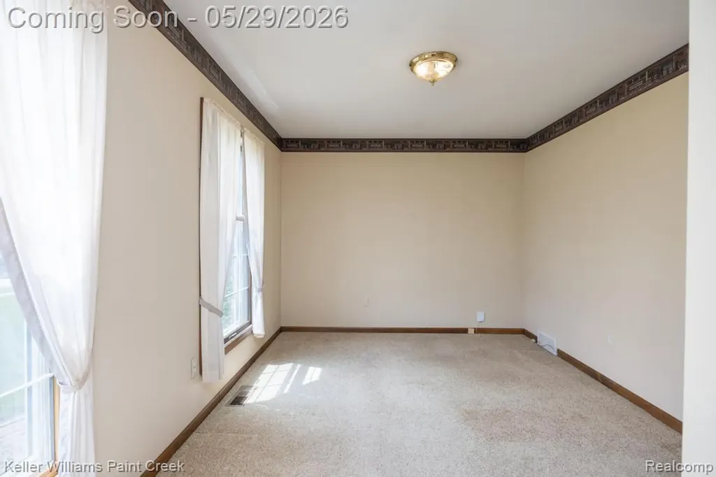 68574 Appleview Drive Washington Township MI 48095
