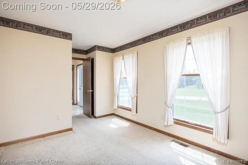 68574 Appleview Drive Washington Township MI 48095
