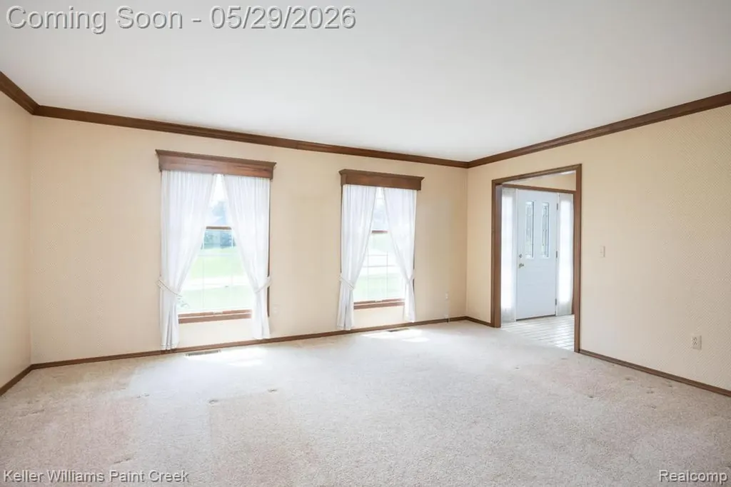 68574 Appleview Drive Washington Township MI 48095