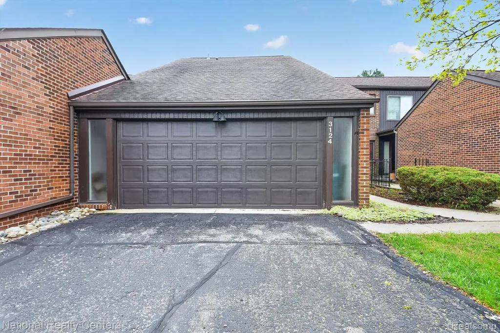 3124 Lindenwood Drive Dearborn City MI 48120