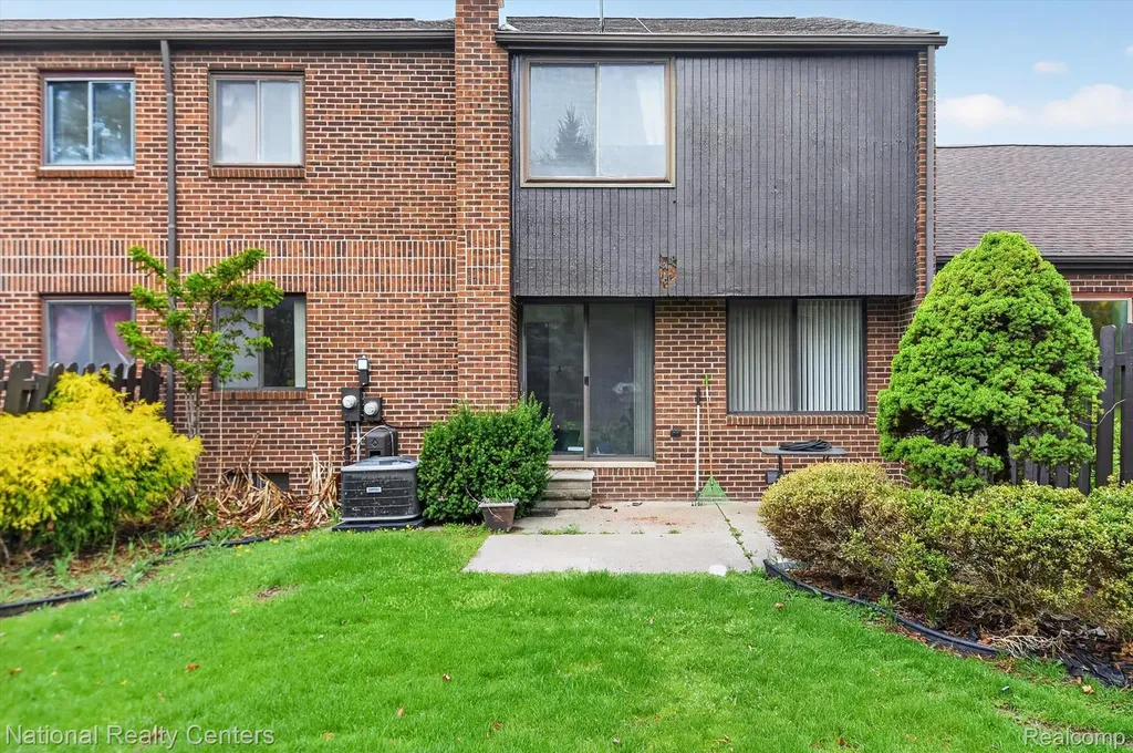3124 Lindenwood Drive Dearborn City MI 48120