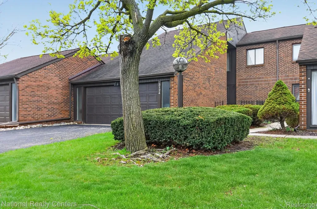 3124 Lindenwood Drive Dearborn City MI 48120