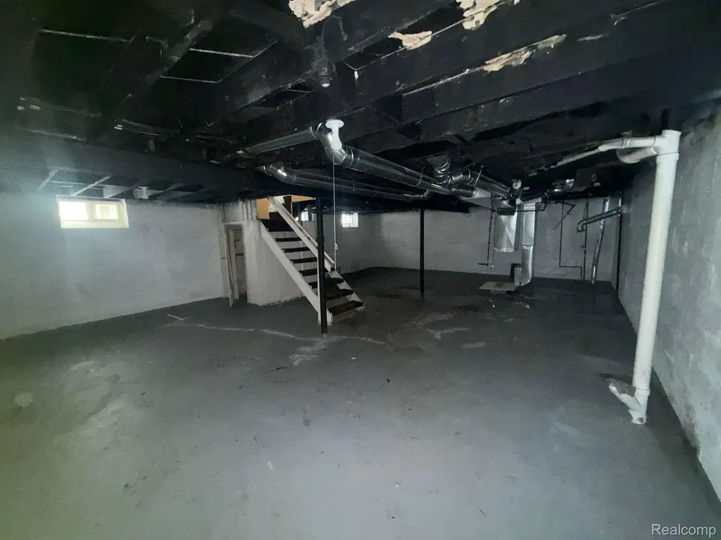 19586 Strasburg Street Detroit City MI 48205