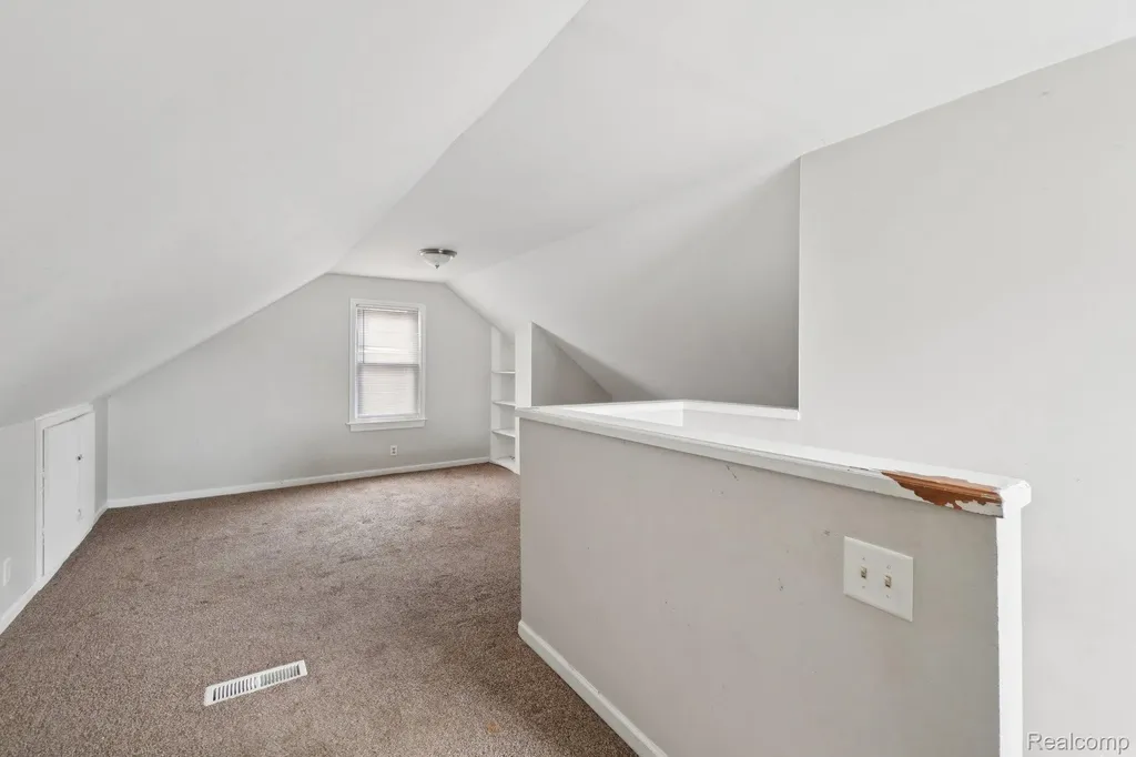 19717 Kenosha Street Harper Woods City MI 48225