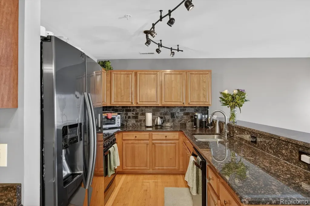 30770 Ardmore Court Novi City MI 48377