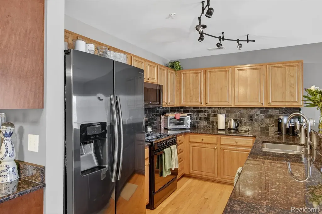 30770 Ardmore Court Novi City MI 48377