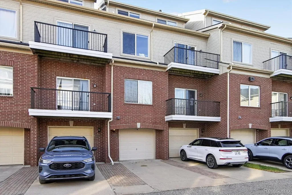 30770 Ardmore Court Novi City MI 48377