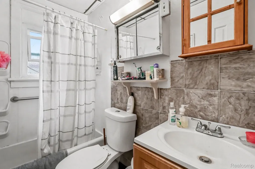 1304 Samaria Road Bedford Township MI 48177