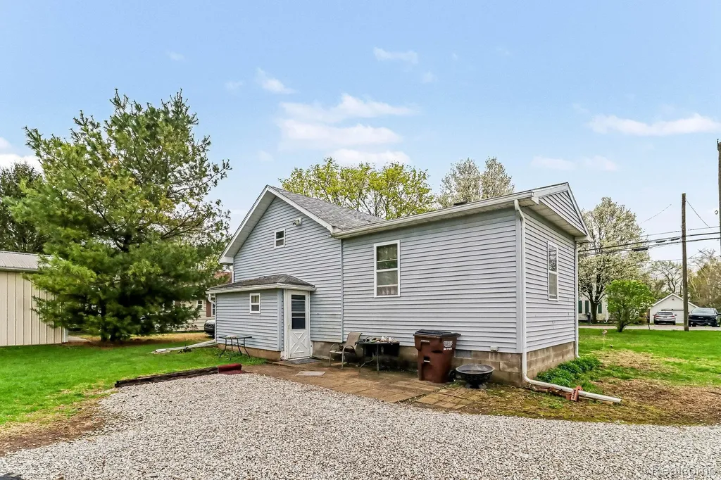 1304 Samaria Road Bedford Township MI 48177