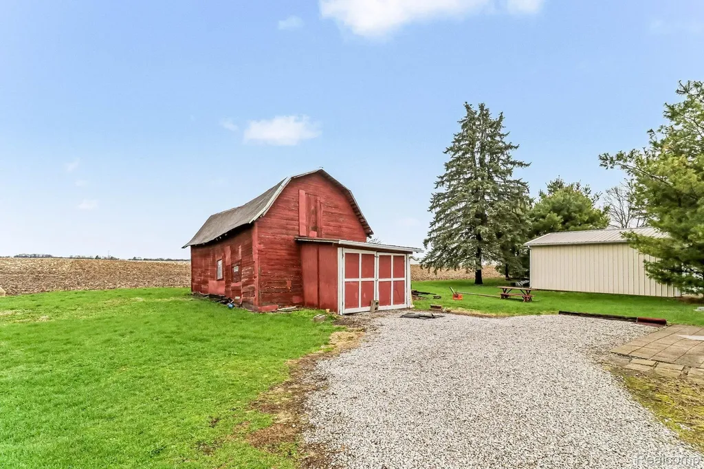 1304 Samaria Road Bedford Township MI 48177