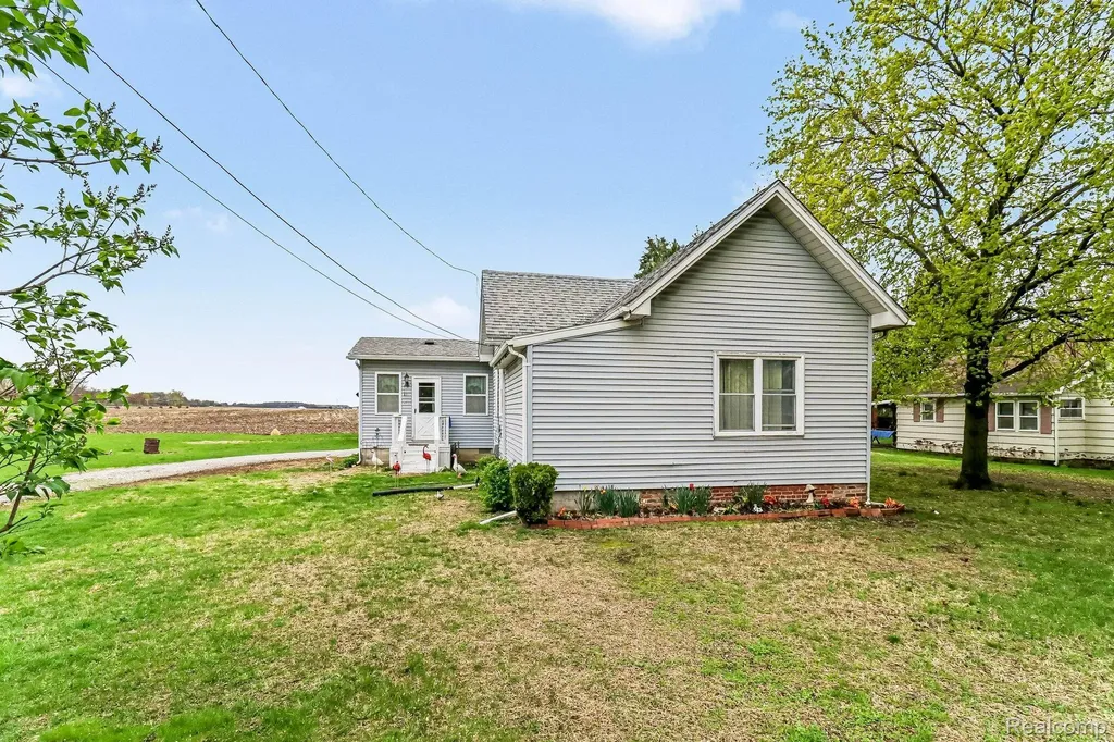 1304 Samaria Road Bedford Township MI 48177