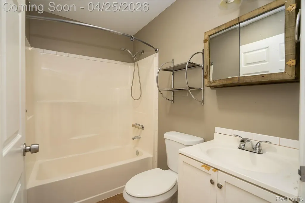 3421 N Genesee Road Genesee Charter Township MI 48506