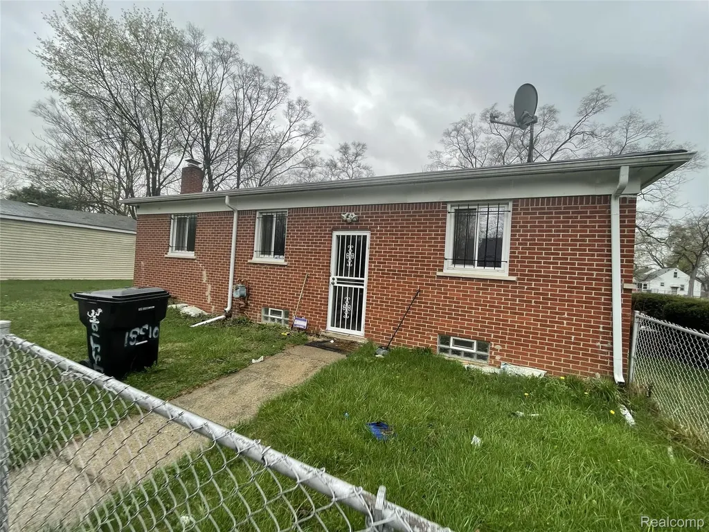 15510 Faircrest Street Detroit City MI 48205