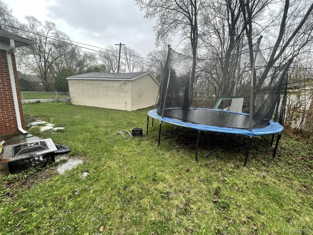 15510 Faircrest Street Detroit City MI 48205