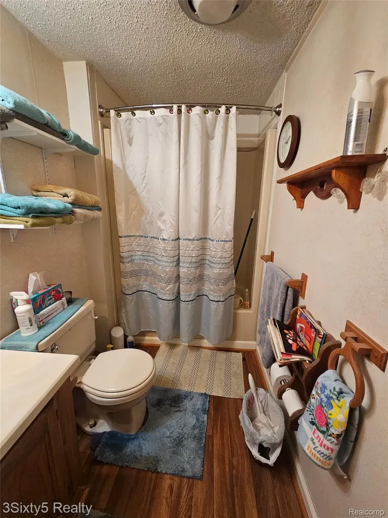 20950 Wahrman Road Huron Charter Township MI 48164