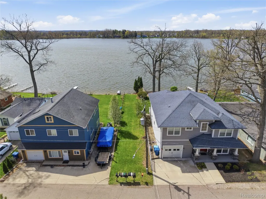4168 Minnetonka Drive Fenton Charter Township MI 48451