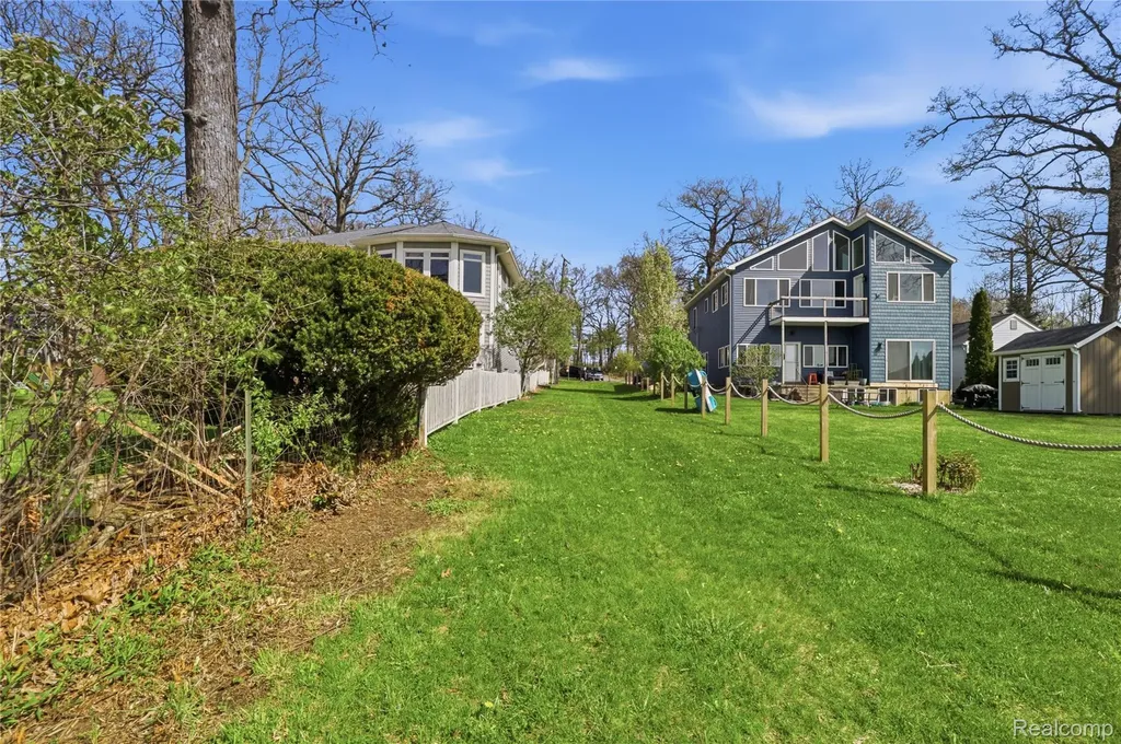 4168 Minnetonka Drive Fenton Charter Township MI 48451
