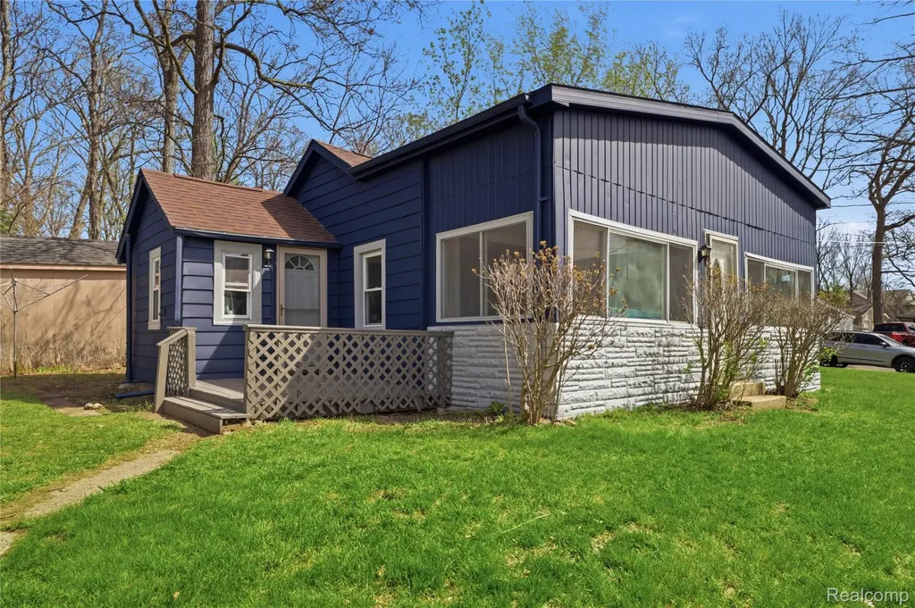 4168 Minnetonka Drive Fenton Charter Township MI 48451